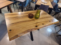 Stół dębowy z żywicą Adwood 138 x 80 cm